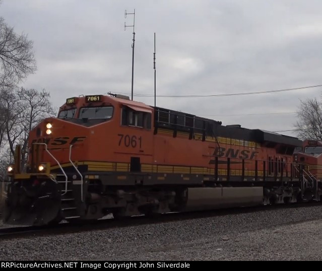 BNSF 7061